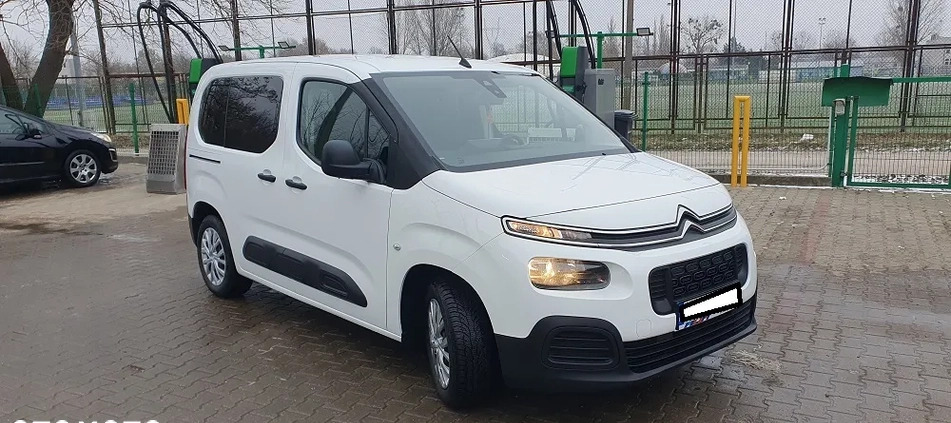 Citroen Berlingo cena 42900 przebieg: 216000, rok produkcji 2019 z Warszawa małe 106